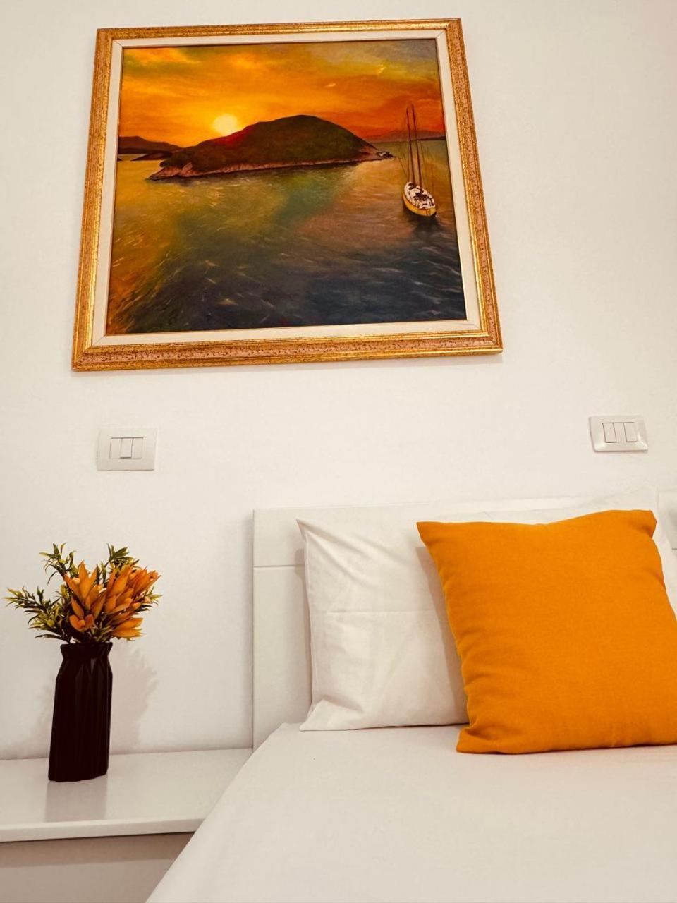Orfeu Apartments Ksamil Esterno foto