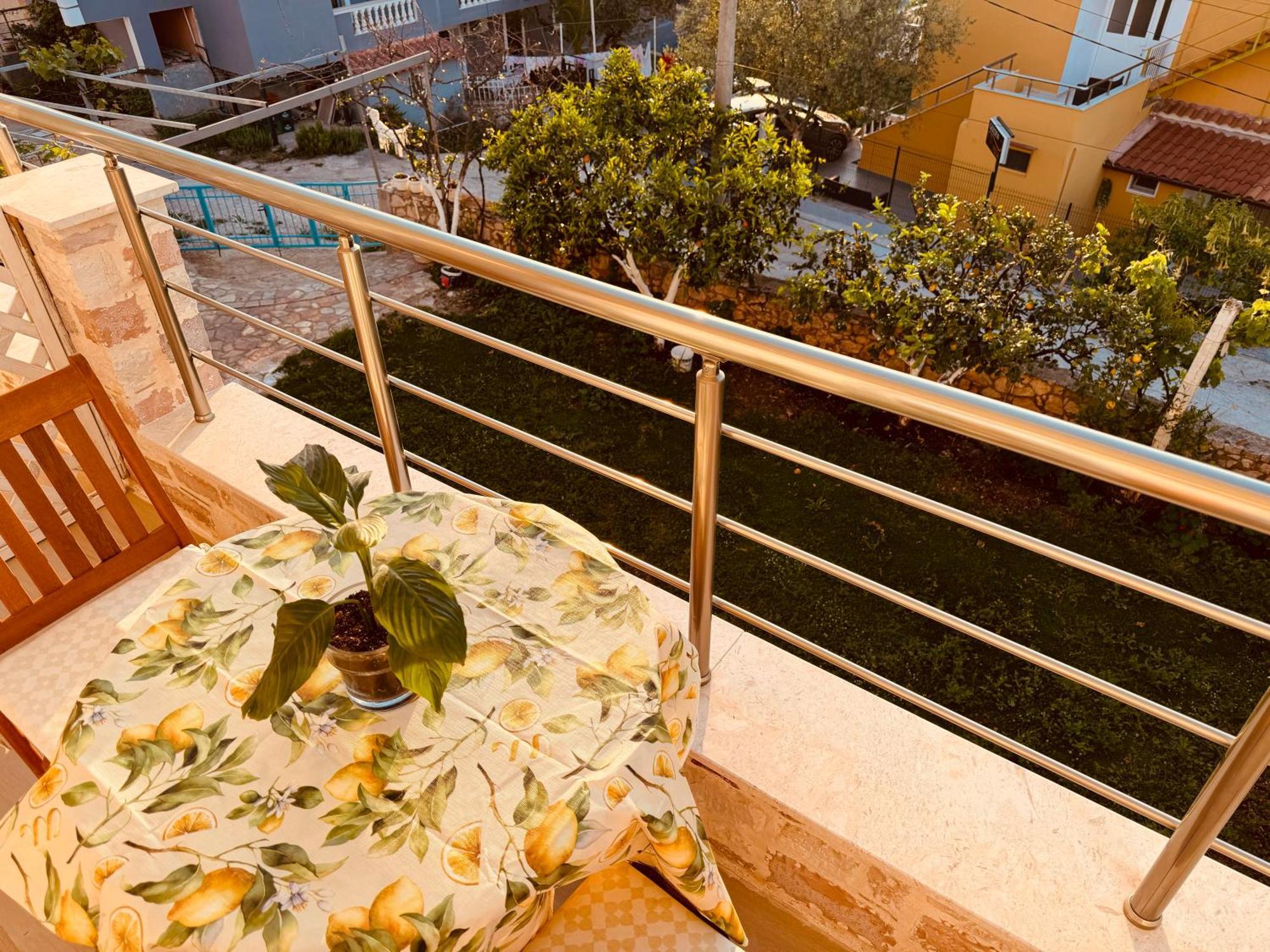 Orfeu Apartments Ksamil Esterno foto