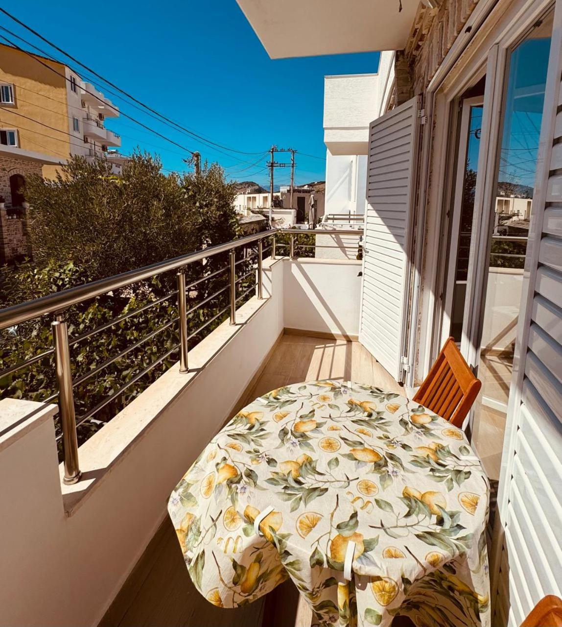 Orfeu Apartments Ksamil Esterno foto